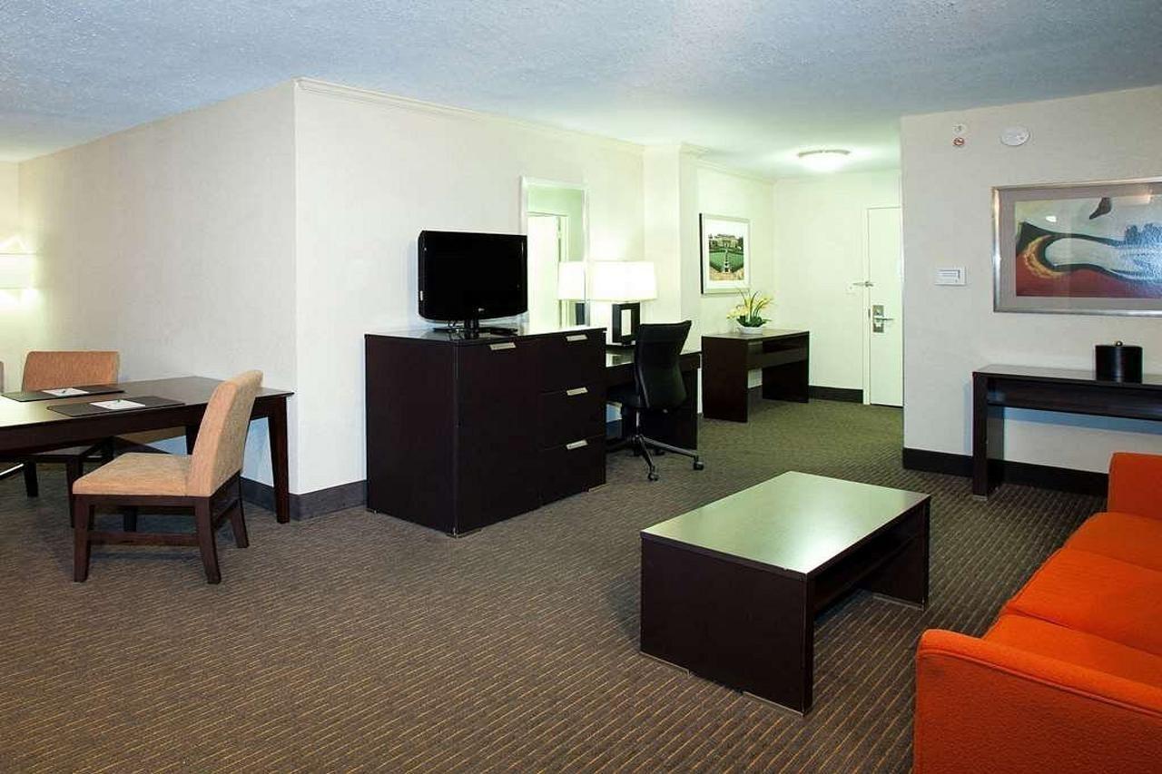 17 West Hotel, Ascend Hotel Collection Tulsa Extérieur photo